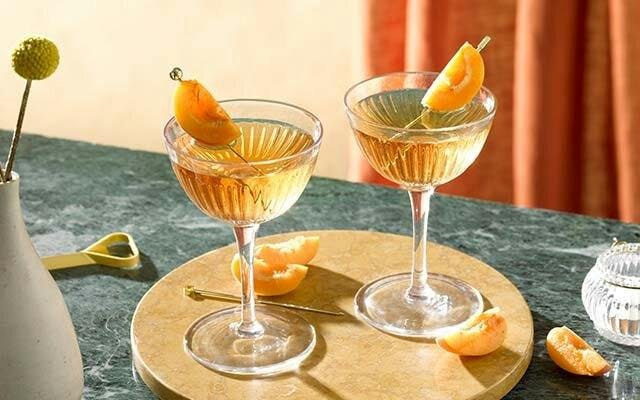 Apricot, apple and gin