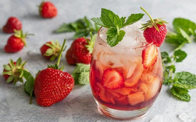 G&T with strawberries